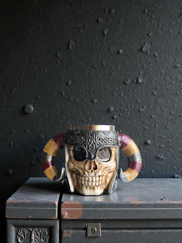 Skull_Resin_Premium_&_Elegant__Horns_Mug