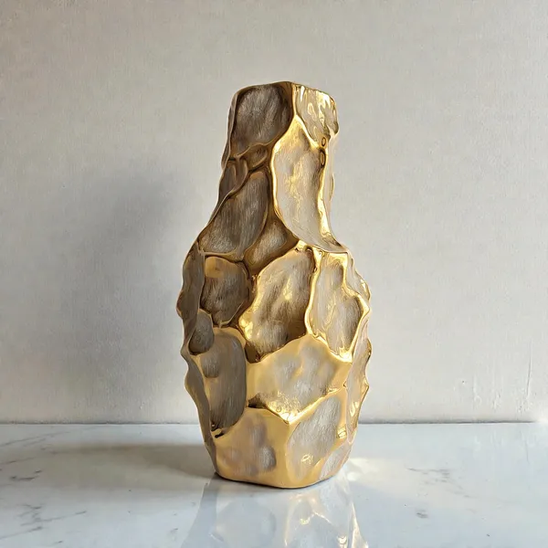 Rock_Golden_Vase