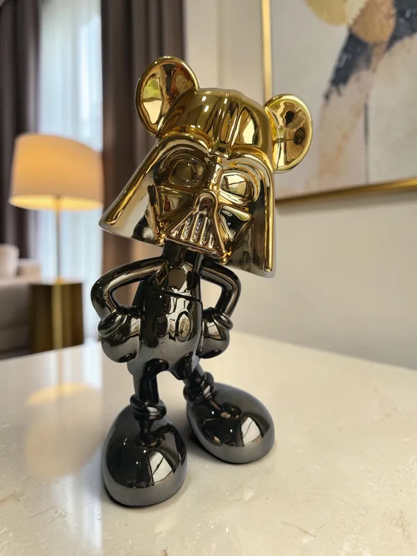 Star_Wars_Mickey_Mouse_Sculpture_-_Black_&_Gold_Luxury_Table_Decor