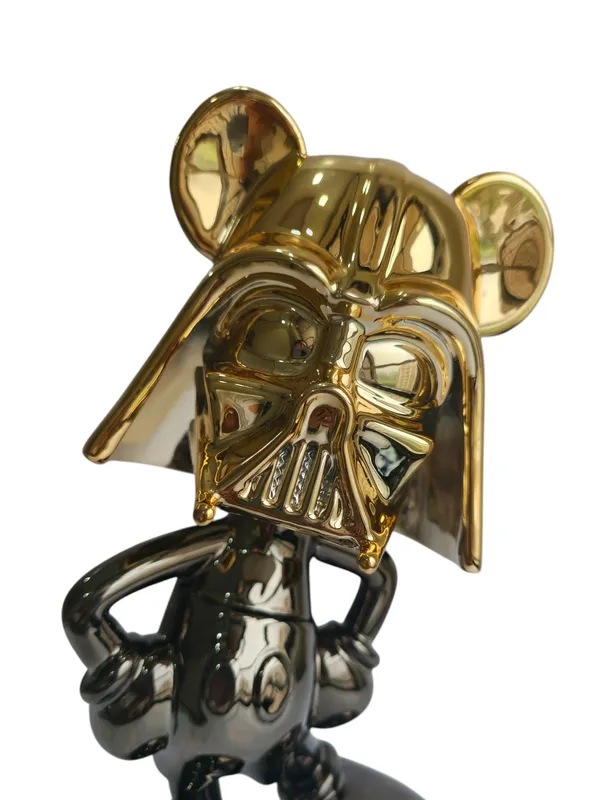 Star_Wars_Mickey_Mouse_Sculpture_-_Black_&_Gold_Luxury_Table_Decor