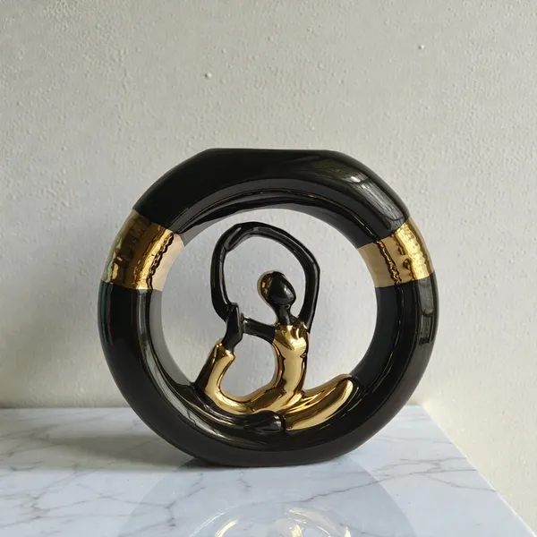 Yoga_Lady_Vase