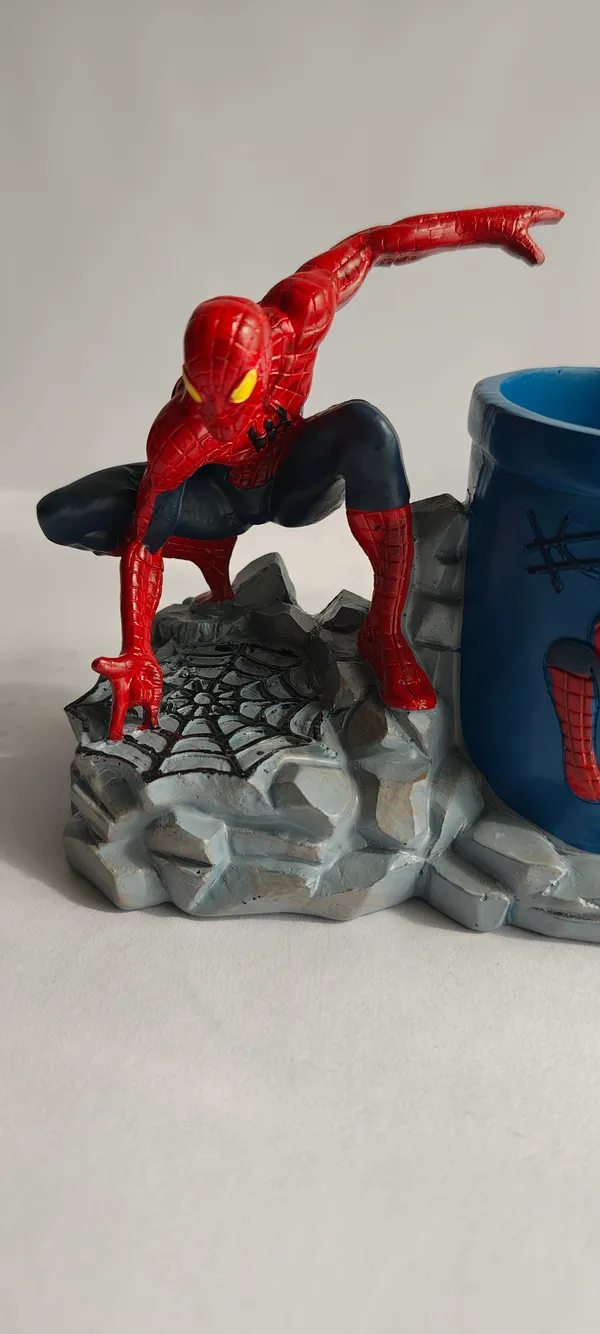 Spiderman_Pen_Stand