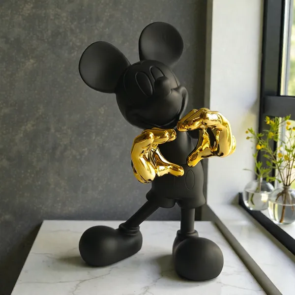 Black_Matte_Mickey