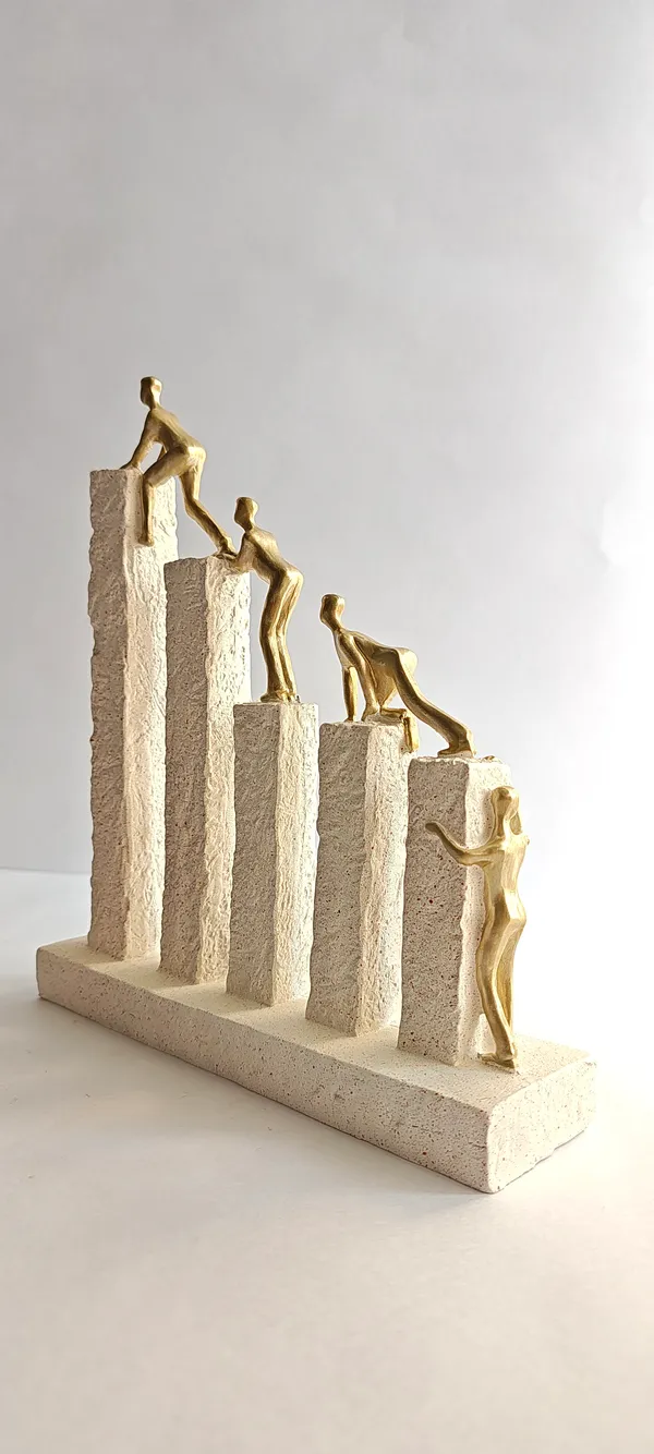 5_men_climbing_on_pillers