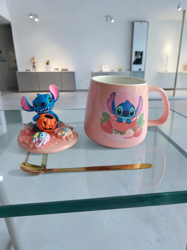Stitch_3D-_Mug_&_Lid_Set_-_Spooky_Strawberry_Edition