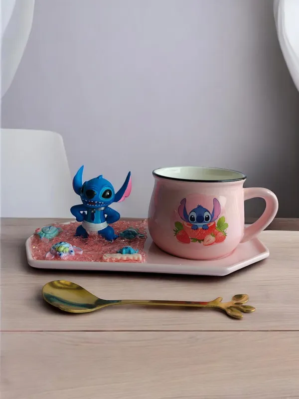 Stitch_3D-_Mug_&_tray_Set_-_Boss_Baby_Strawberry_Edition