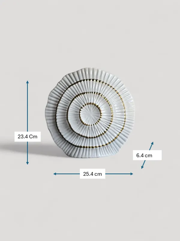 White_&_Golden_Shell_Shaped_Vase