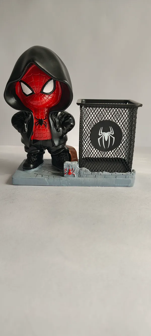 Spidey_Pen_Stand