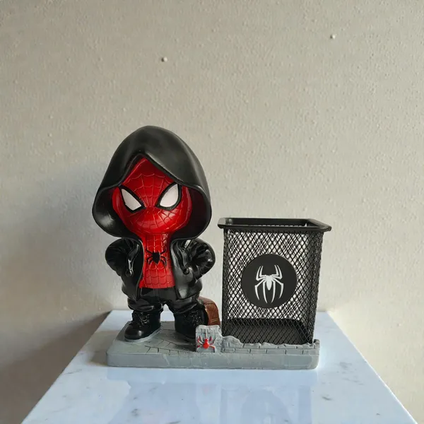 Spidey_Pen_Stand