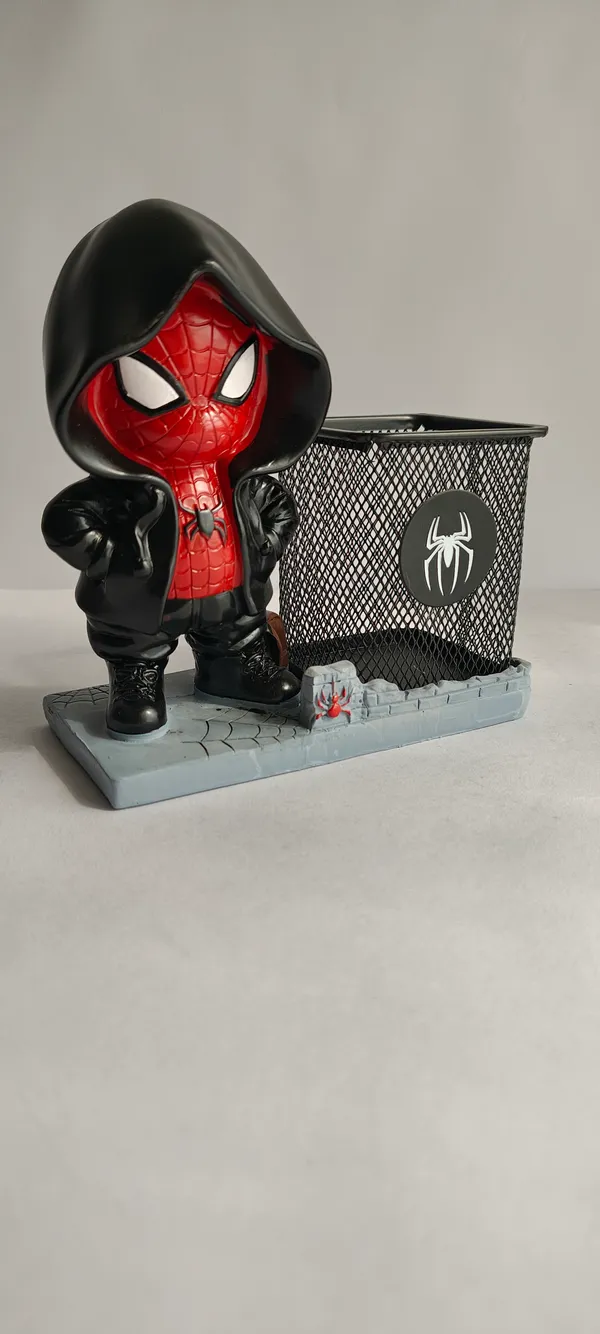Spidey_Pen_Stand