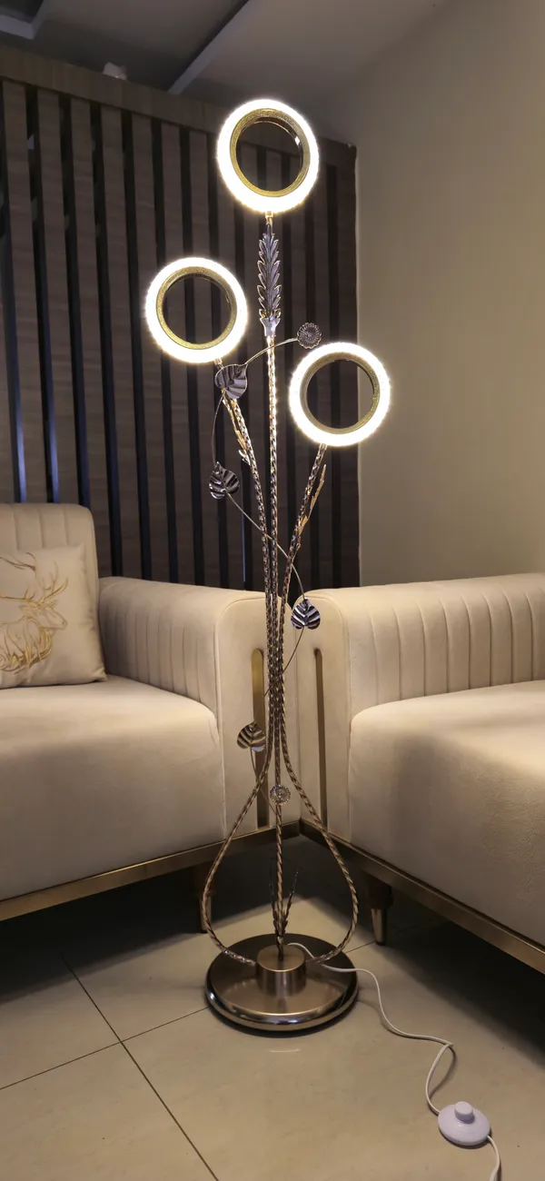 Plant_Shaped_Floor_Lamp
