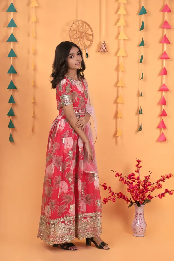 Red_New_Designer_Heavy_Faux_Georgette_Gown_For_Girls