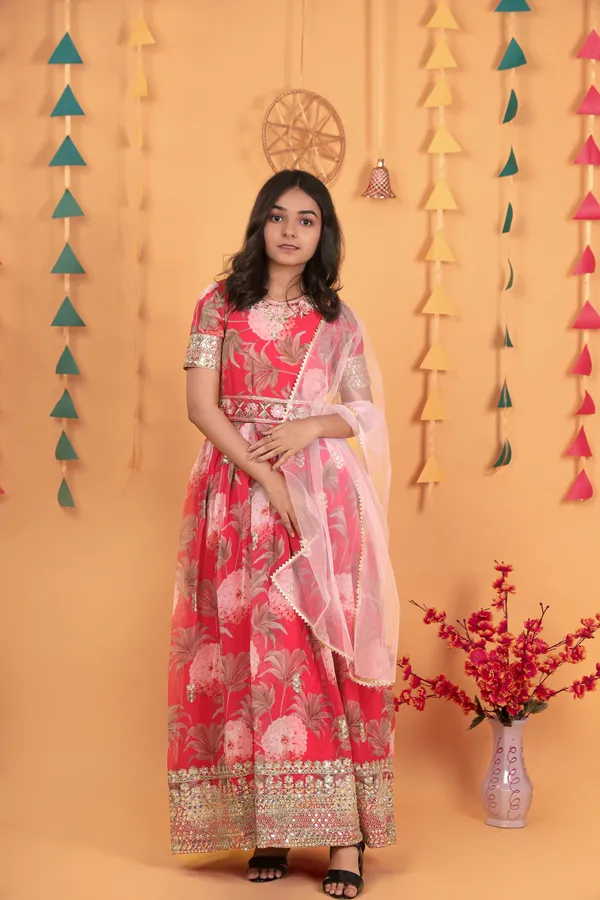 Red_New_Designer_Heavy_Faux_Georgette_Gown_For_Girls