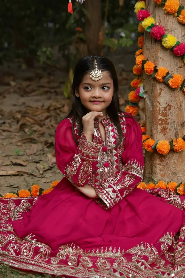 Scarlet_Launching_New_Collection_Beautiful_Scarlet_Gown_Set_For_Girls