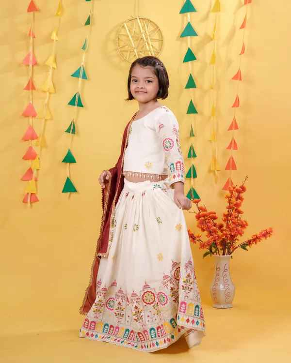 White_New_Festival_Heavy_Pure_Cotton_Lehenga_Choli_Set_For_Girls