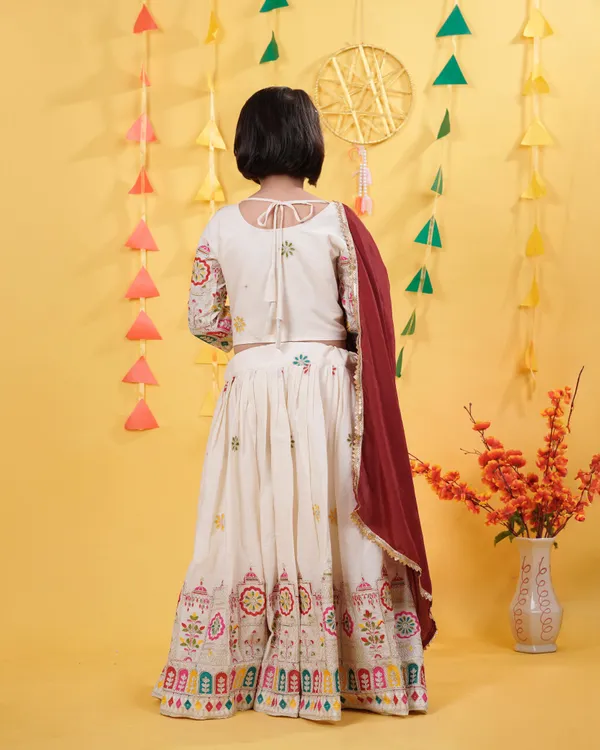 White_New_Festival_Heavy_Pure_Cotton_Lehenga_Choli_Set_For_Girls