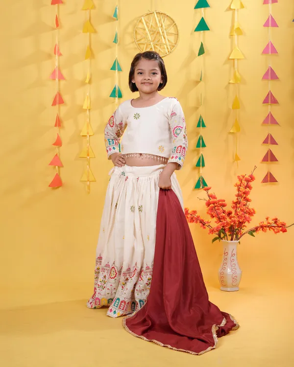 White_New_Festival_Heavy_Pure_Cotton_Lehenga_Choli_Set_For_Girls