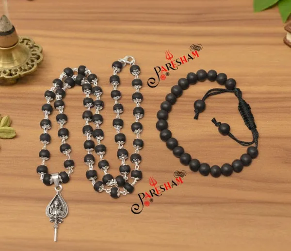 Black_Karungali_Malai_With_Silver_New_Murugan_Pendant_+_Karungali_Bracelet