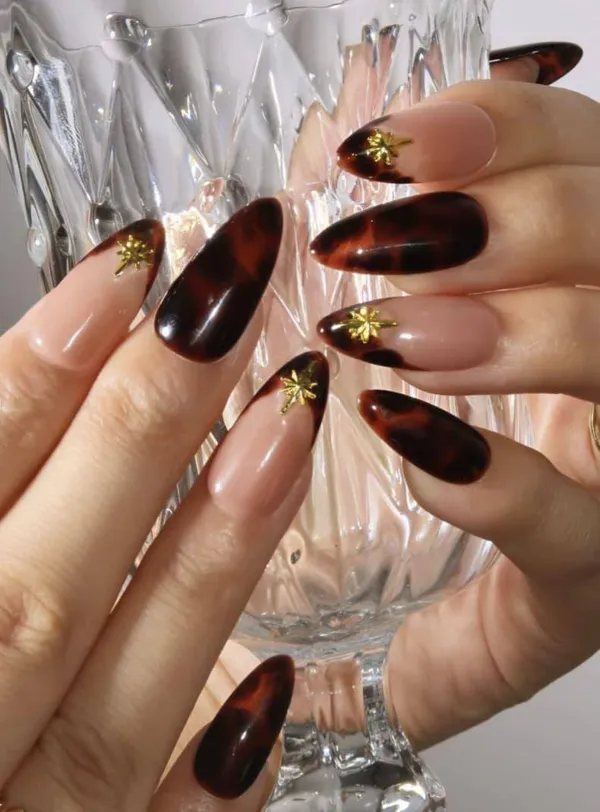 Amber_Noir
