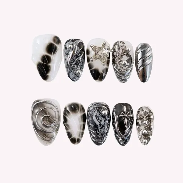 noir_chrome_nails