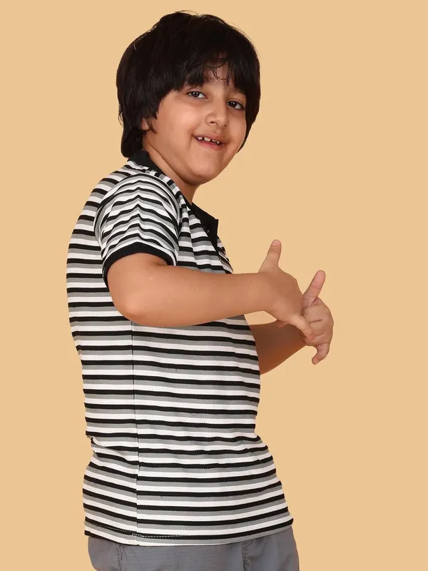 Grey_Striped_Cotton_Short_Sleeve_Round_Neck_T-Shirt_For_Boys