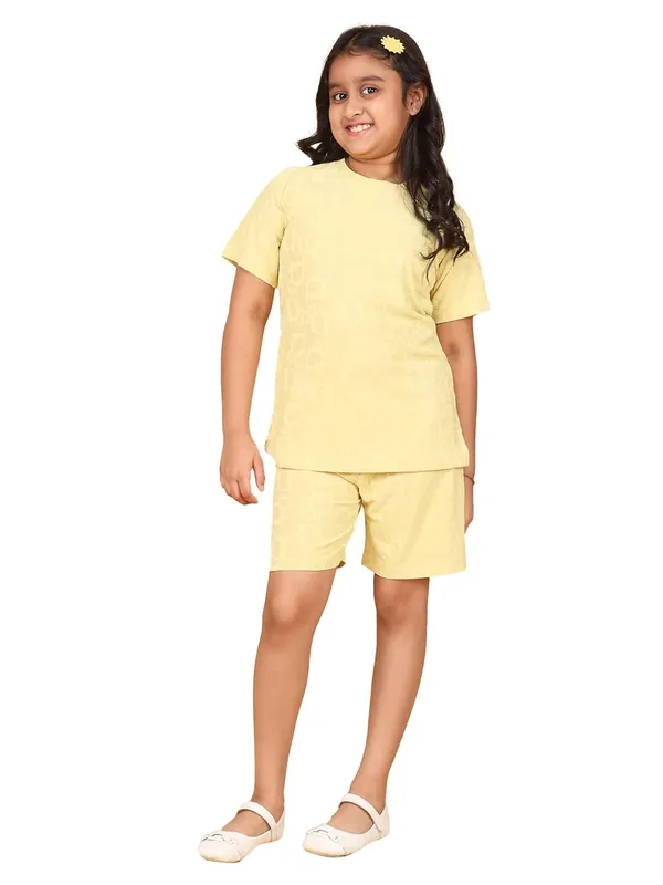 Lemon_Cotton_Short_Sleeve_T-Shirt_With_Shorts_Co-Ord_Set_For_Girls
