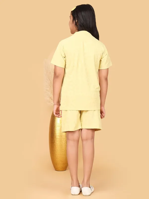 Lemon_Cotton_Short_Sleeve_T-Shirt_With_Shorts_Co-Ord_Set_For_Girls