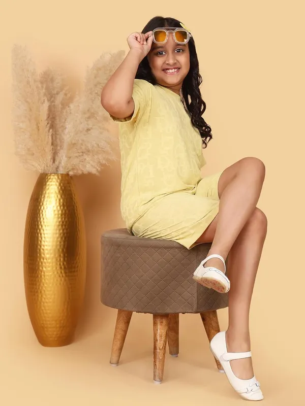 Lemon_Cotton_Short_Sleeve_T-Shirt_With_Shorts_Co-Ord_Set_For_Girls