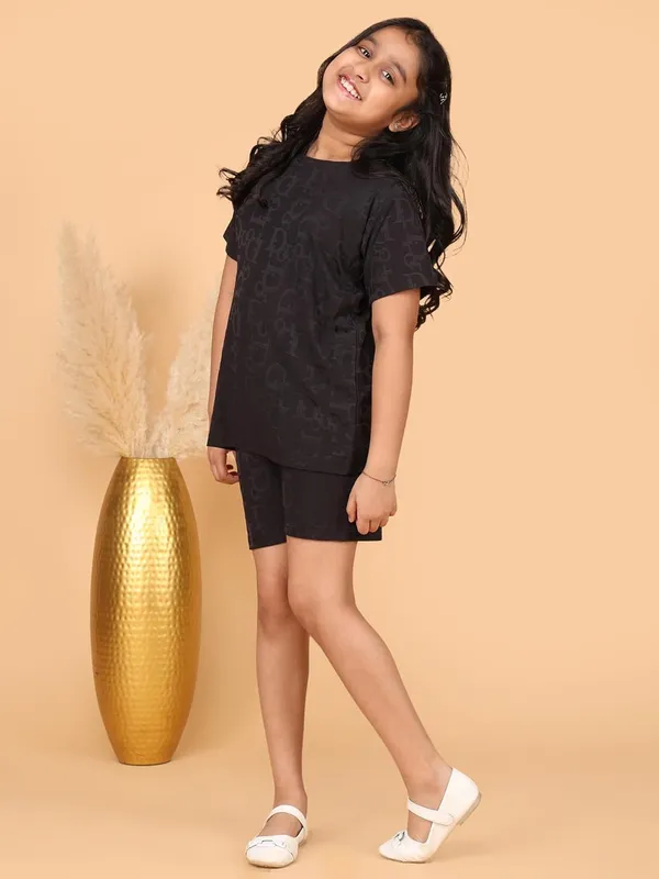 Black_Cotton_Short_Sleeve_T-Shirt_With_Shorts_Co-Ord_Set_For_Girls,_Casual_Summer_Outfit