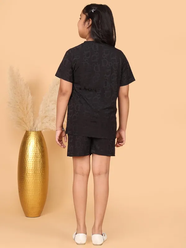 Black_Cotton_Short_Sleeve_T-Shirt_With_Shorts_Co-Ord_Set_For_Girls,_Casual_Summer_Outfit