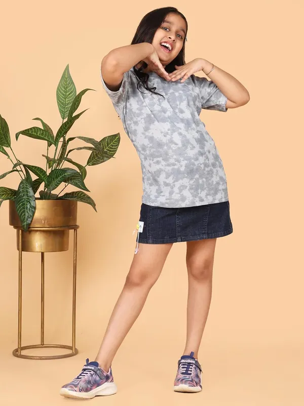 Grey_Cotton_Tie_Dye_Print_Short_Sleeve_Round_Neck_T-Shirt_For_Kids