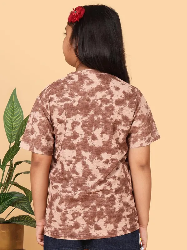Brown_Cotton_Tie-Dye_Print_Short_Sleeve_Round_Neck_T-Shirt_For_Kids,_Regular_Fit,_Casual_Wear