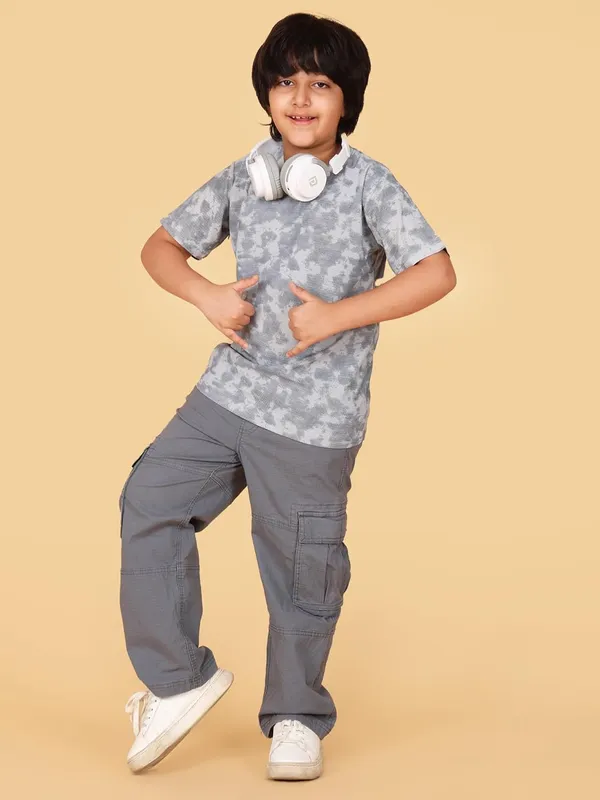 Grey_Soft_Cotton_Casual_T-Shirt_For_Boys,_Stylish_Crew_Neck_Short_Sleeve_Tee,_Summer_Outfits_&_Gifting