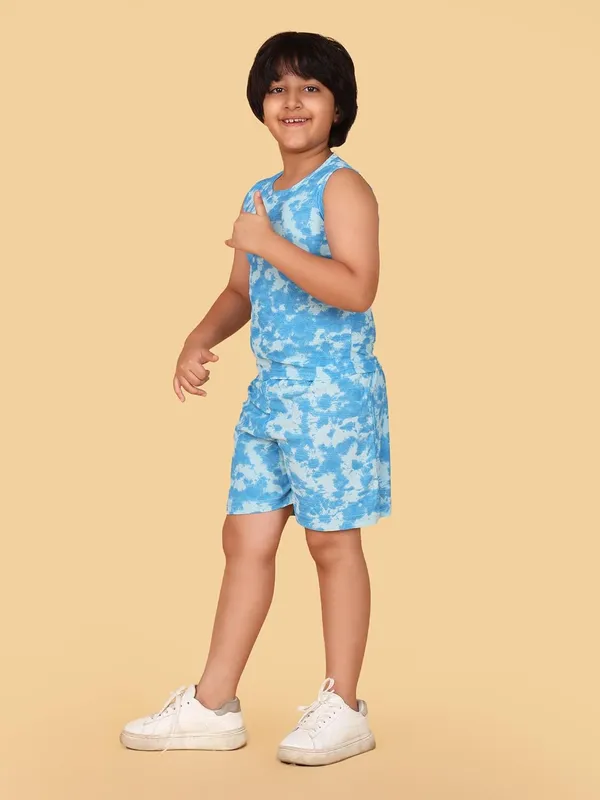 Blue_&_Red_Boys_Sleeveless_Tie-Dye_Cotton_Jersey_Tank_Top_And_Shorts_Summer_Set