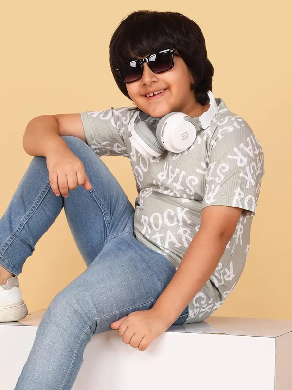 Olive_Cotton_Rock_Star_Print_Short_Sleeve_Round_Neck_T-Shirt_For_Kids,_Regular_Fit,_Casual_Wear