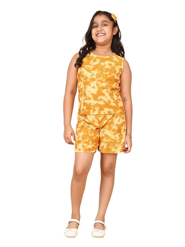 Yellow_Cotton_Jersey_Summer_Set,_Short_Sleeve_T-Shirt_With_Shorts,_Regular_Fit,_Casual_Wear_For_Girls