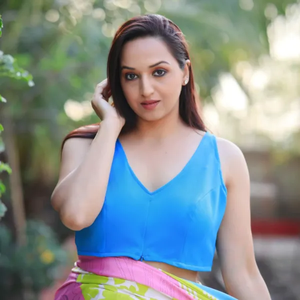 Blue_Neon_Lycra_Slub_Sleeveless_Blouse