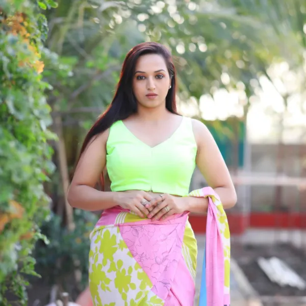 Green_Neon_Lycra_Slub_Sleeveless_Blouse