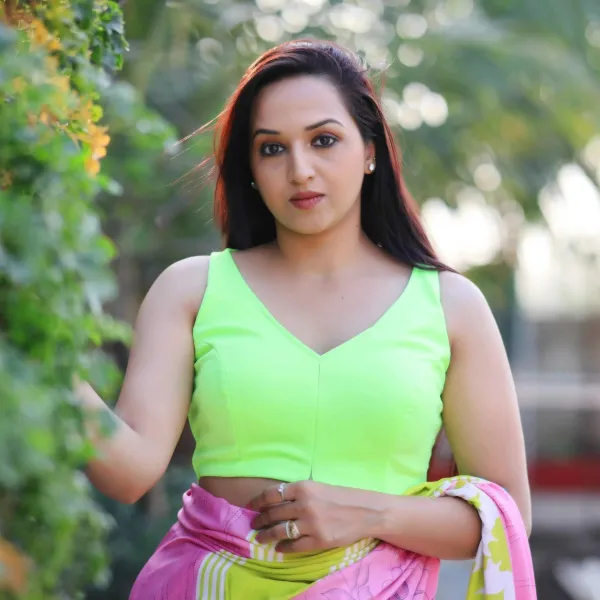 Green_Neon_Lycra_Slub_Sleeveless_Blouse