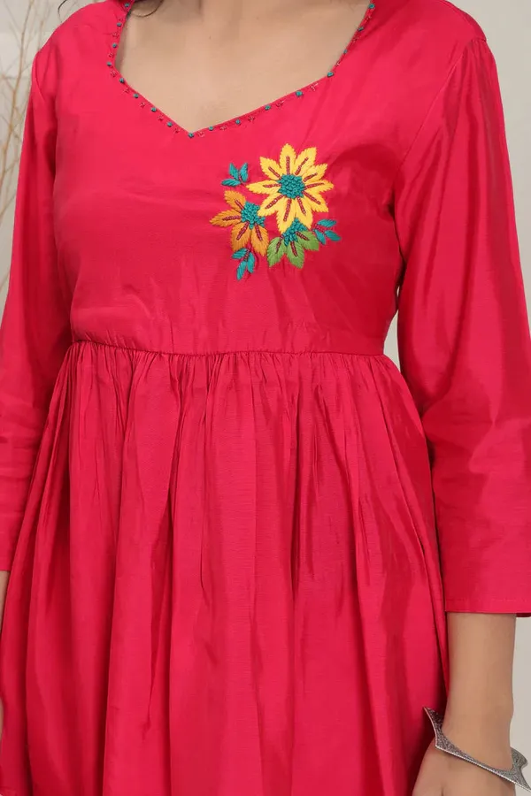 Elegant_Floral_Printed_Cotton_Anarkali_Suit_Set_With_Dupatta_For_Women_&_Girls