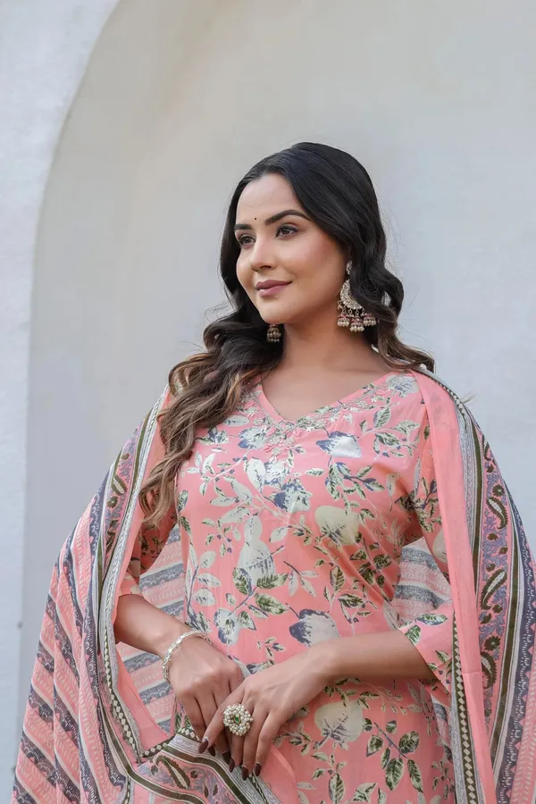 Peach_Floral_Printed_Cotton_Suit_Set_With_Dupatta_For_Women_&_Girls