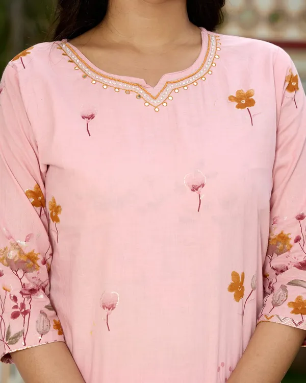 Blush_Pink_Floral_Printed_Cotton_Suit_Set_For_Women_&_Girls