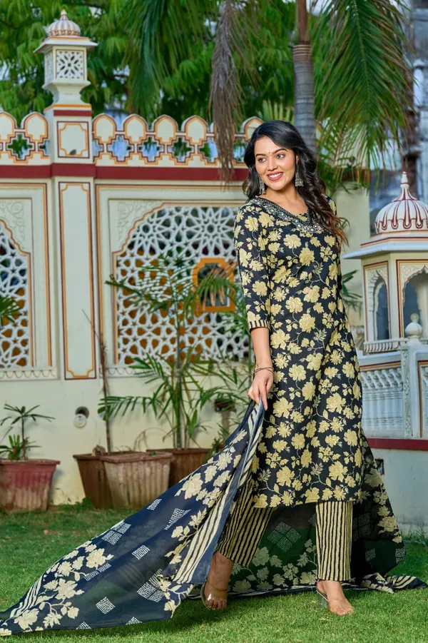 Elegant_Black_&_Gold_Floral_Printed_Cotton_Suit_Set_For_Women_&_Girls