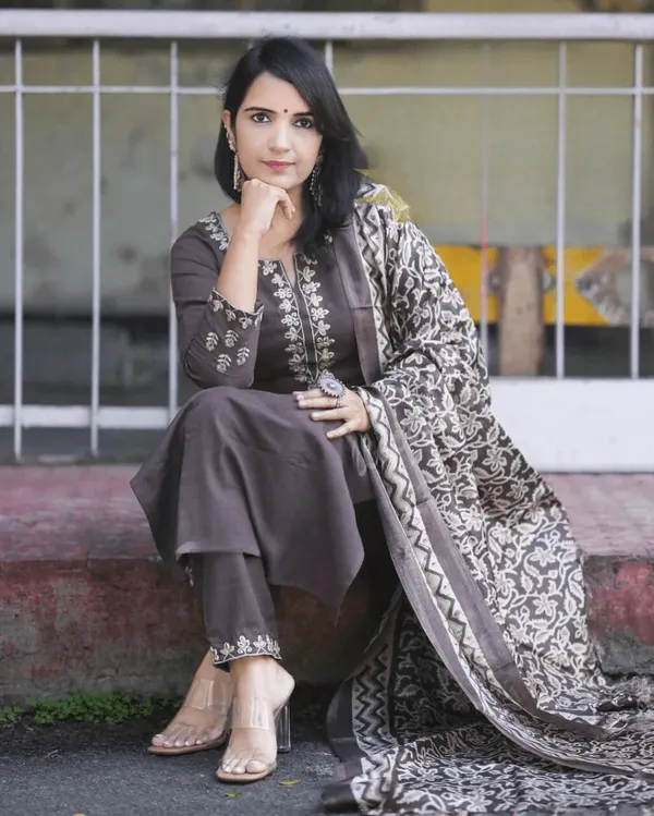 Dark_Grey_Embroidered_Cotton_Suit_Set_For_Women_&_Girls
