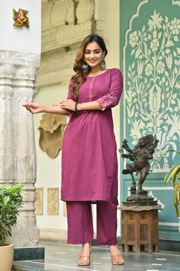 Wine_Cotton_Kurta_Pant_Set_With_Tassel_Detailing