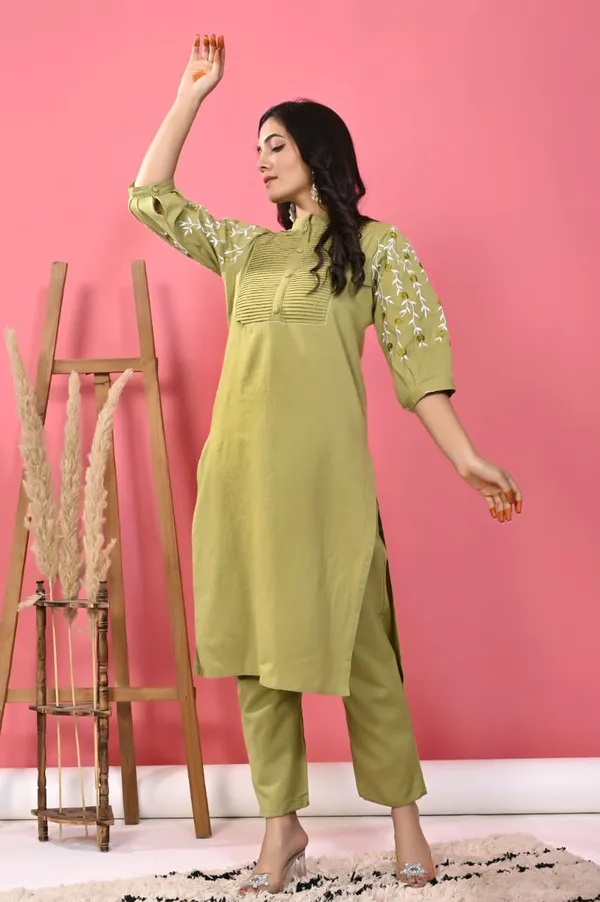 Olive_Green_Embroidered_Cotton_Kurta_Set