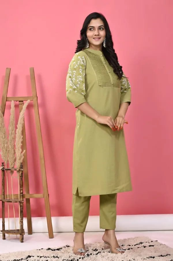 Olive_Green_Embroidered_Cotton_Kurta_Set
