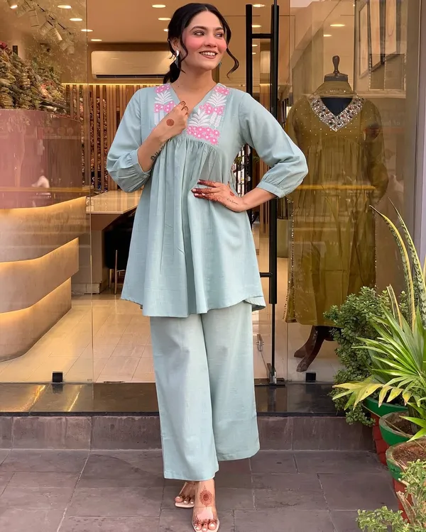 Mint_Green_Cotton_Co-ord_Set_with_Pink_Embroidery