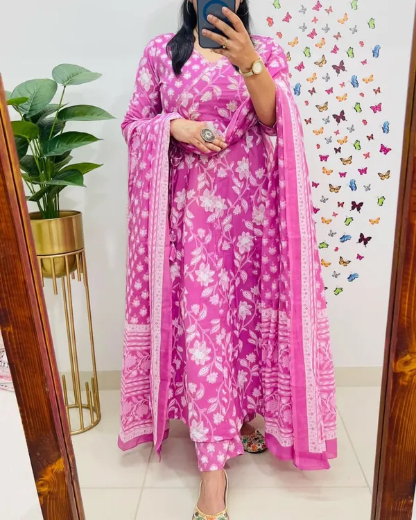 Pink_Floral_Anarkali_Cotton_Suit_Set