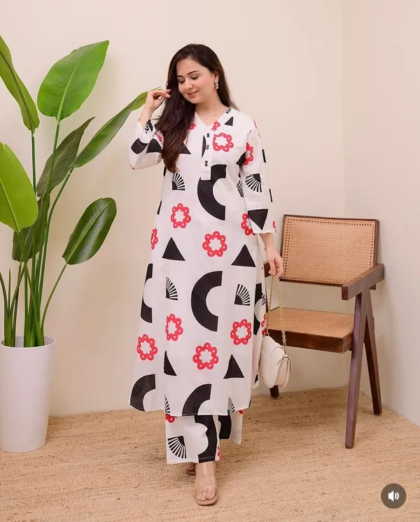 White_Geometric_Floral_Printed_Kurta_Set